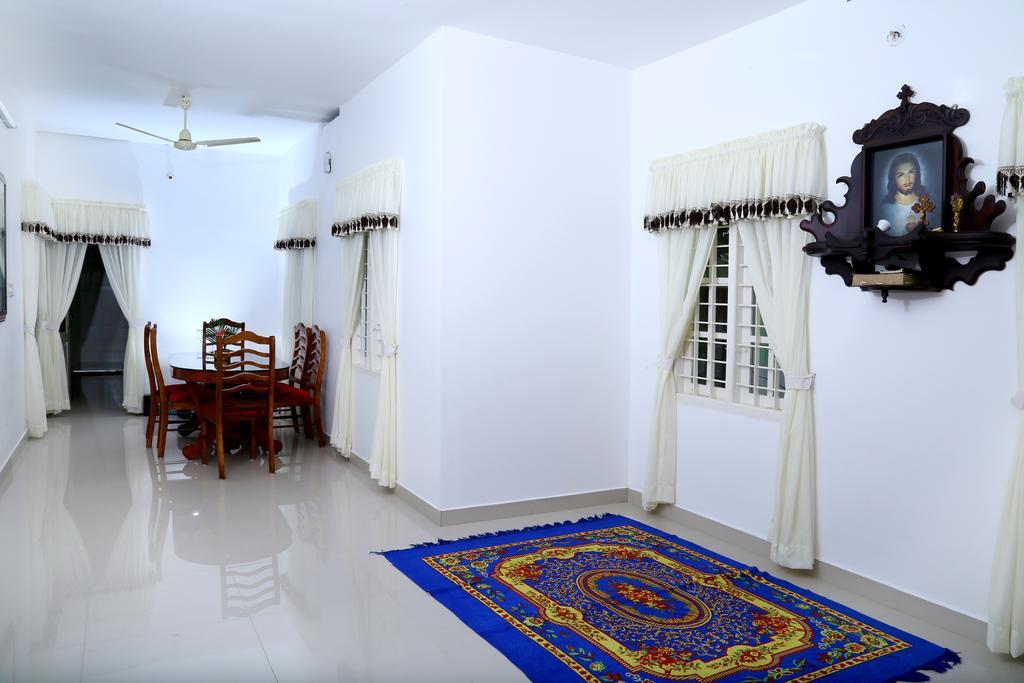 Coconut Grove Apartment Kochi Room photo